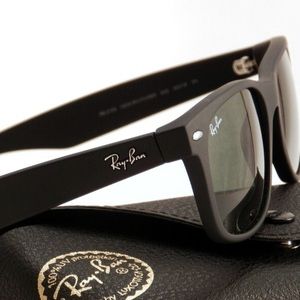 NWT RAY BAN NEW WAYFARER CLASSIC POLARIZED MATTE